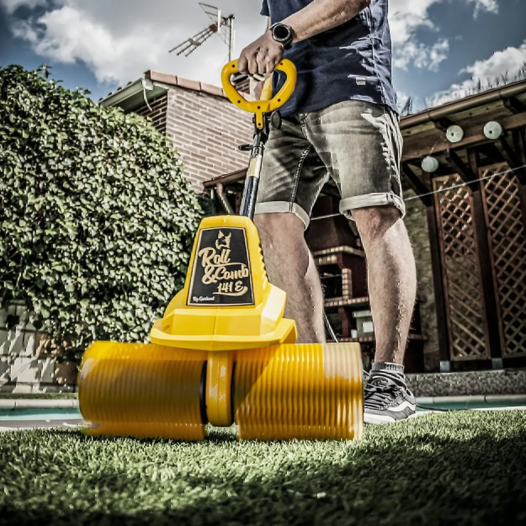 Hombre usando Garland Roll&Comb 141E